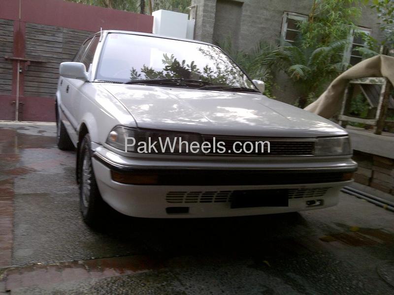 toyota-corolla-1988-1081852.jpg