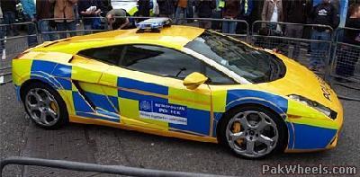 Lambo+cop