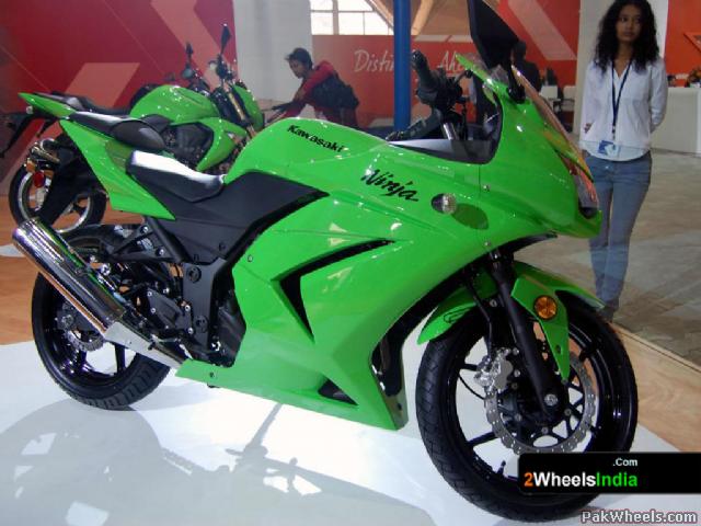 Ninja Kawasaki 250cc. The Ninja 250R was shown at