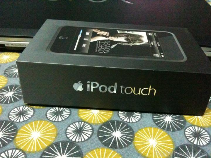 Apple Ipod Touch Box. NaiTazi Ads Link : Apple Ipod