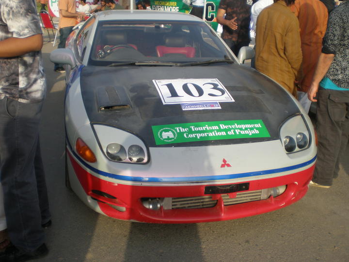 59709-TDCP-2nd-Drag-Race--Lahore---9-April-2009-OFFICIAL-THREAD--PICS-on-page-5--P4090067-resize.jpg