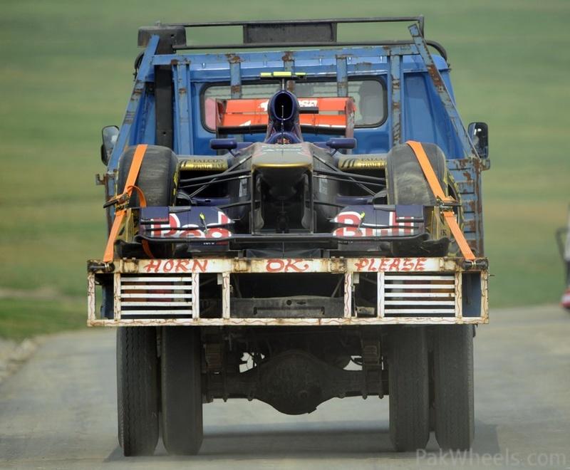http://cache.pakwheels.com/forums/2010/attachments/Wheels-Fan-Clubs/318269--Formula-1---Season-2011-toro-rosso-fp1-ind11.jpg