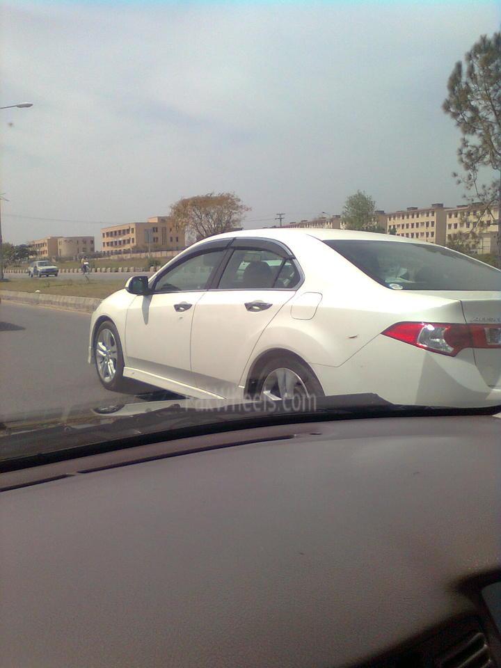 new honda civic 2011 pictures. Picture of new Honda Civic